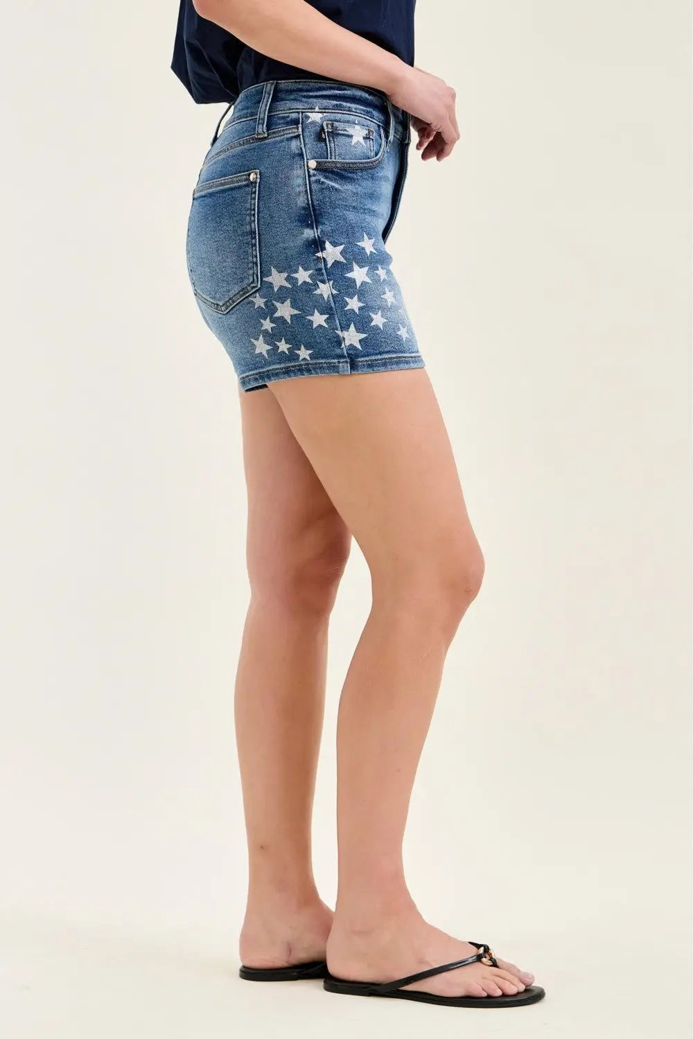 Judy Blue slim shorts High Rise  with Star Splatter Trendsi